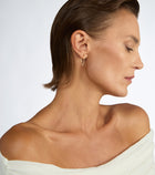 Pendente con pallina in oro e catena